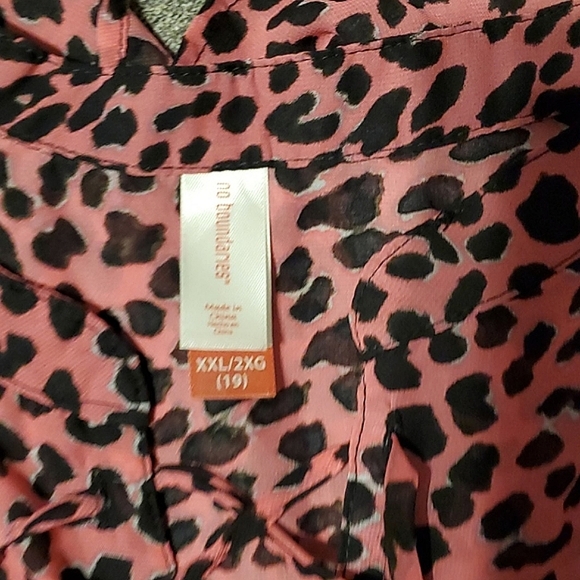 NoBo sheer blouse 💝 - Picture 3 of 4